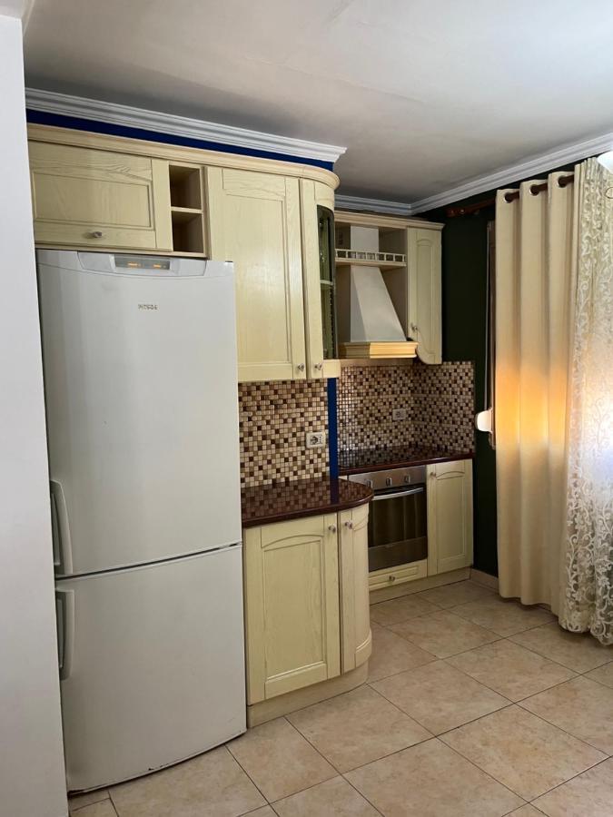Skanderbeg Square Explorer Apartments Tirana Esterno foto
